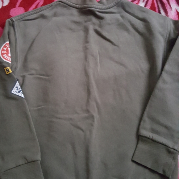 H&M sweater - Picture 3 of 3